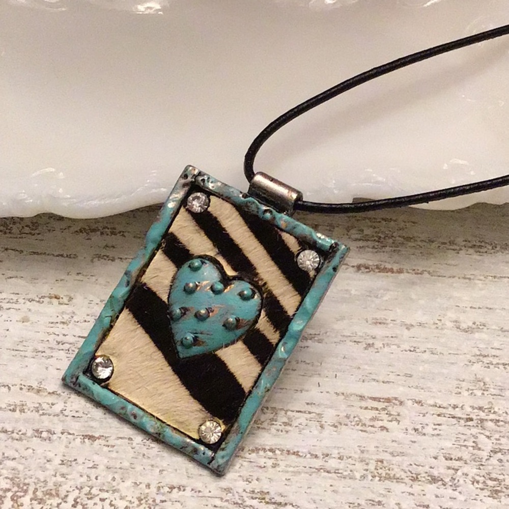 Rectangular Necklace - Picture 5 of 7